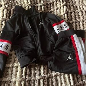 Jordan toddler basketball 2 piece set.